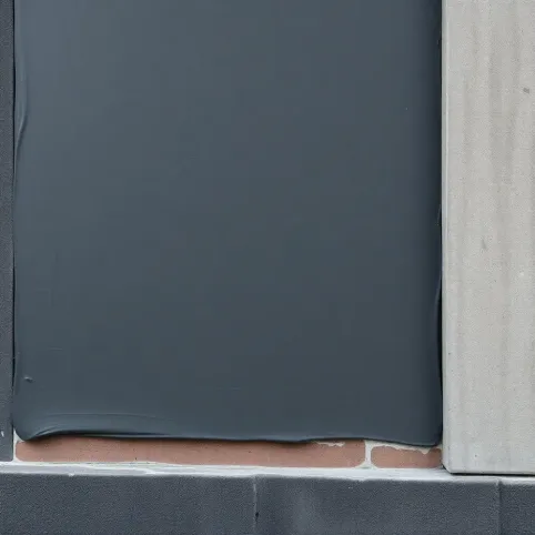 Czy styropian fundamentowy zaciągać klejem