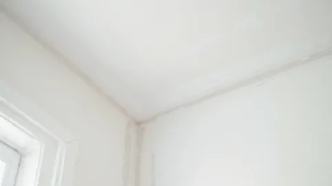 czy sufit się gruntuje