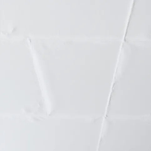 Czy trzeba kołkować styropian na suficie