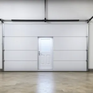 Drzwi w bramie garażowej