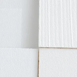 Ile warstw kleju na styropian