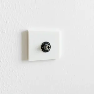 Jak kołkować styropian