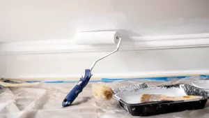 Jak malować listwy przysufitowe