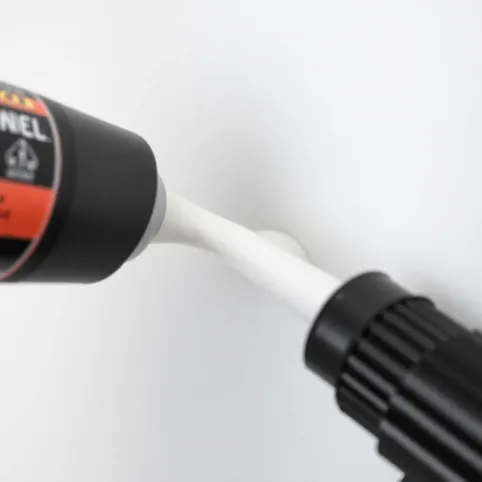 Jak nakładać piankę na styropian