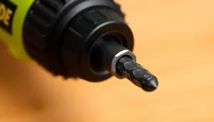 Jak włożyć bit do wkrętarki PARKSIDE