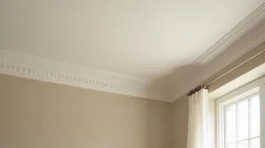 Jak zamaskować krzywy sufit