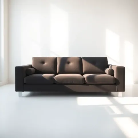 Kanapa w salonie na środku