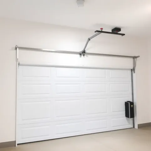 Montaż bramy garażowej uchylnej z napędem