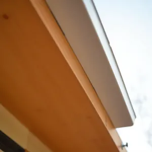 Montaż podbitki do krokwi