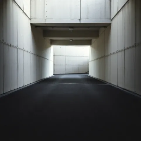 Spadek wjazdu do garażu podziemnego