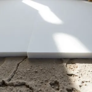 Układanie styropianu na nierównym podłożu