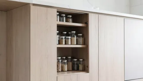 ukryte wejście do spiżarni